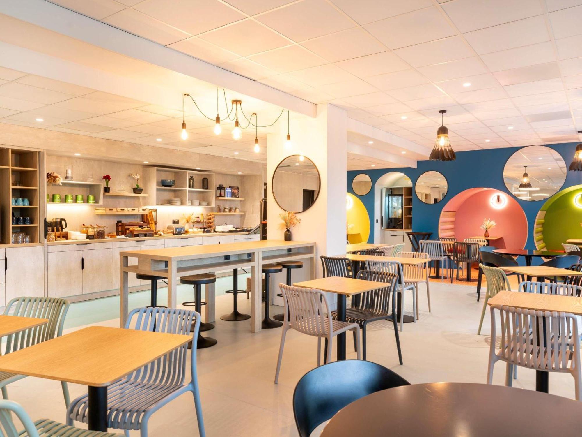 Ibis Styles Paris Saint Denis Pleyel Hotel Buitenkant foto